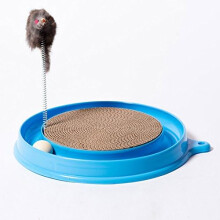 Kattens ultimate lekebane, klorebrett med hoppende bie, oppmuntrer naturlige jaktinstinkter
