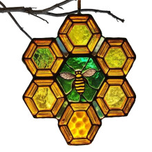 Honey Bee Sun Catcher, Acrylic Honeycomb Ornament, Nature-Inspired Window Decor for Home Nursery, 7 Inch Decorative Art