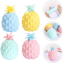 Tegneserie-ananas stressreduserende, myk og elastisk angstlindrende klemmer, praktiske festgaver (sett med 4)