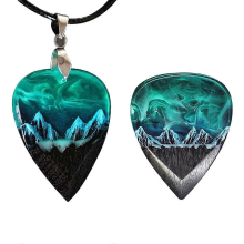 Luminous Epoxy Resin Guitar Pick Northern Lights Necklace Bass Guitar Pick