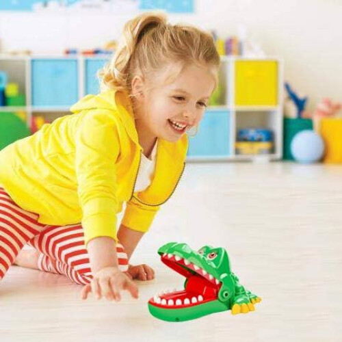 Συναρπαστικό παιχνίδι Crocodile Dentist, Press Your Luck Safe Plastic Travel Version για οικογενειακή 2