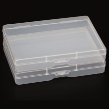 Organizador de cartões em plástico resistente, com design transparente que facilita a identificação e protege seus cartões, e amplo espaço para