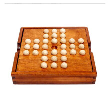 Chess set, chessboard, classic solitaire board games made of wood, individual chess moves independent of each other, chess game with cognitive skills