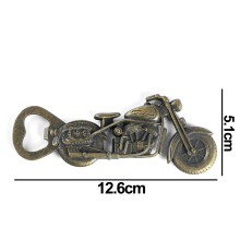 Abridor de garrafas de cerveja em formato de motocicleta vintage, peça funcional e decorativa para entusiastas da Harley-Davidson. O cabo