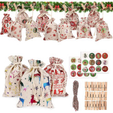 Pochettes cadeaux réutilisables en toile de jute, en lin, pour une ambiance de Noël ou de mariage. Fermeture à cordon pour une ouverture facile.