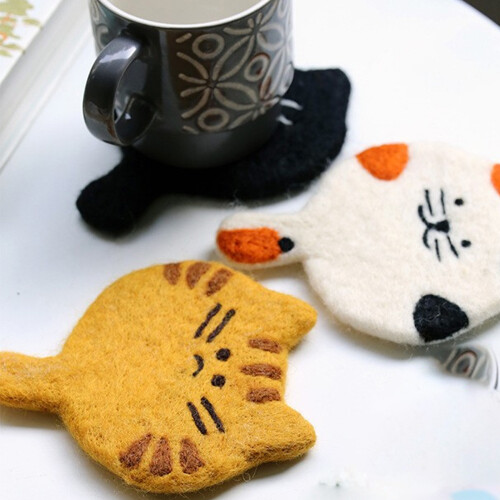 Elegant Cats Pattern Drink Mats Soft Wool Felt Fronts-3 1
