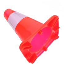 Road warning cone Flexible safety cone made of reflective material for construction sites, traffic control, sports training, lightweight and portable.