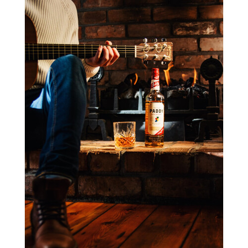 Paddy Irish Whisky 700ml 2