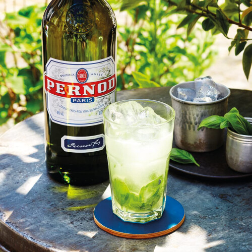 Pernod Aniseed Aperitif Liqueur 70 cl 2