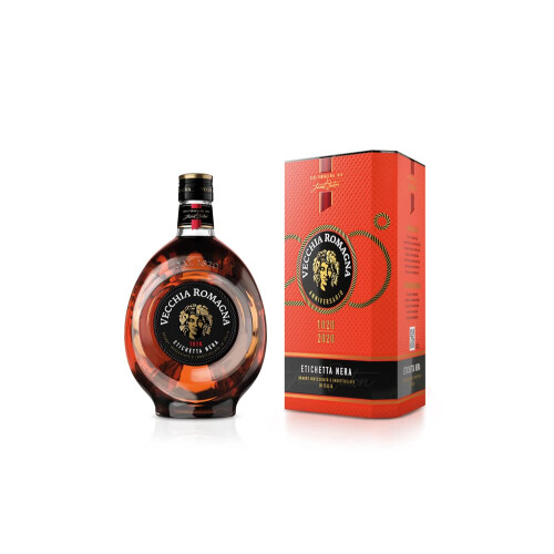Vecchia Romagna Etichetta Nera Brandy Giftpack with Glass 70cl 1
