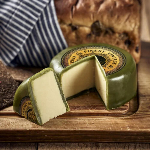 Cheese Hamper Gift Set Including Luxury Sourdough Crackers  Chutney Varieti 2