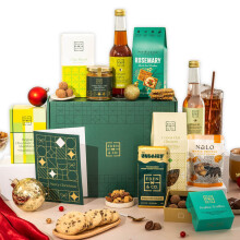 Merry Christmas Gift Hamper Basket Luxury Gourmet Gifts for Women Men Coupl