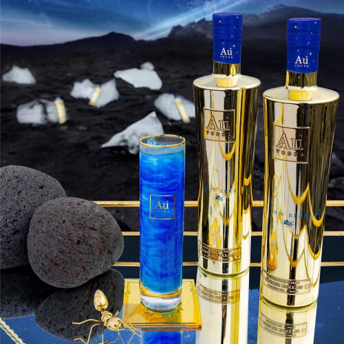 Au Vodka Cosmic Berries 70cl 1