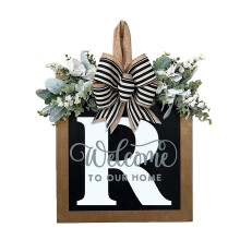 Eucalyptus- en jute-strikdesign, seizoensgebonden deurdecoratie, landelijke decoratie voor het hele jaar, gepersonaliseerde naamkrans, hout, geschikt
