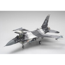 F-16C/N Aggressor - 1/48 Aircraft Model Kit - Tamiya 61106
