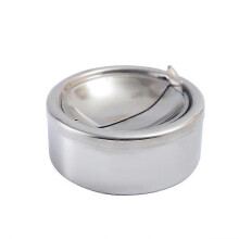 Stainless Steel Ashtray with Lid To Prevent Odor, Windproof Ashtray Inside And Out, Available As An Additional Outdoor Ashtray