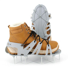 Lawn Aerator Shoes with Adjustable Spikes for Yard and Garden, Ergonomic Grass Aeration Sandals
