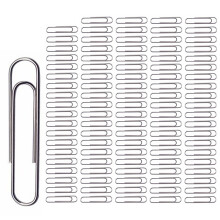 Vinylbelagte papirclips til alle dine behov. Robuste, lyse sølvfarvede mini-papirclips i metal giver kvalitetsmateriale og glatte overflader for at