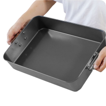 Heat Distribution Roasting Pan, Oven Safe for Versatile Cooking, Nonstick Coating, Removable Rack for Optimal Roasting, Durable Construction for