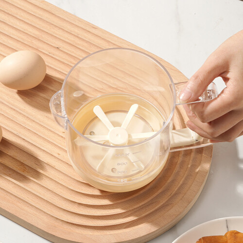 Multifunctional Hand Mixer Manual Egg Whisk Plastic-Bee white 1