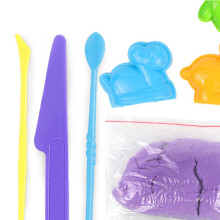 Kinder-Spielsand-Set regt die Fantasie an hält