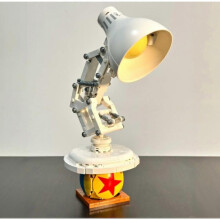613 pcs MINISO Ideas Disney Pixar Luxo Jr 21357 table Lamp Building Block Home Decoration for Kids Holid Christmas Birthday Gift