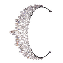Stralende kleurrijke diamanten bruid-witte diamant op sil