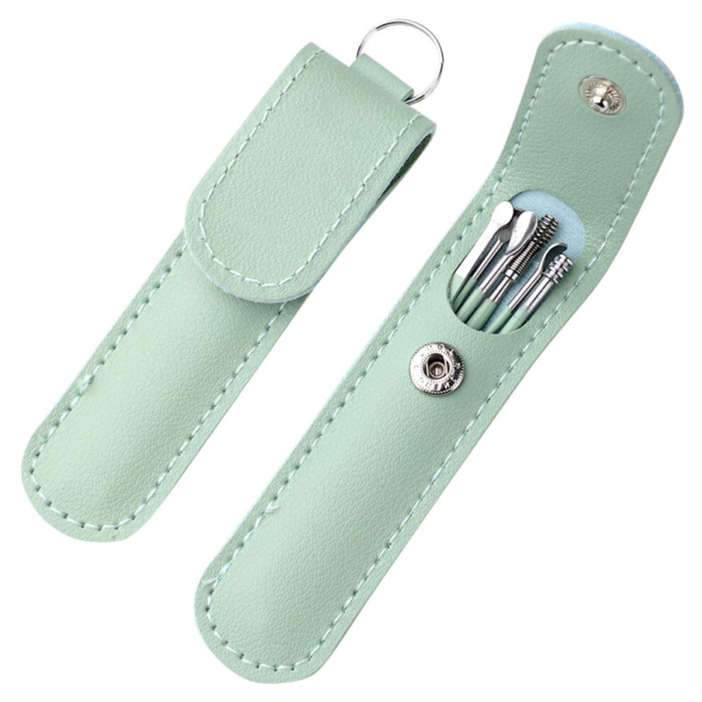 2in1 ear cleaners made of multifunctional wax removers for gentle ear cleaning on the go.