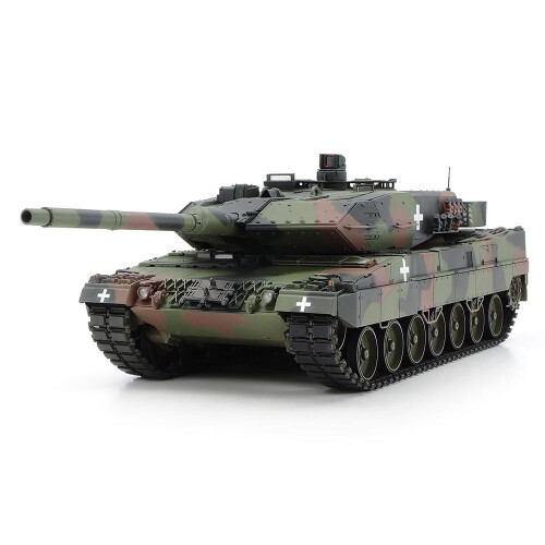 Tamiya 1/35 Ukrainian Leopard 2 A6 Tank Limited Edition scale model kit 1