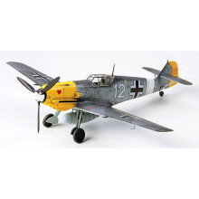 Bf109E-4/7 TROP - 1/72 Aircraft Model Kit - Tamiya 60755