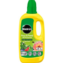 Miracle-Gro Pour and Feed All Purpose Liquid Plant Food Ready to go 1L
