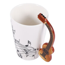 Creatieve Nieuwigheid Gitaarhandvat Keramische Kop Gratis Spectrum Koffie Melk Theekop Persoonlijkheid Mok Unieke Muziekinstrument Cadeaubeker