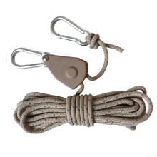 Adjust the stability of your tent with ease, 2 m long nylon hanging strap, for various outdoor scenarios (C).