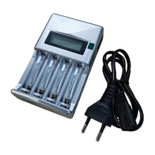 Tragbarer 4-Steckplatz für AA-3A-Batterien mit intelligentem LCD-Display und USB-Design
