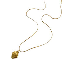 Cute Fruit Charm Necklace Lightweight Design-Golden strawberry