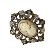 Accessoire de broche au design floral complexe, parfait pour-1