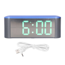 Réveil numérique élégant pour votre chambre, format compact avec volume réglable, alarme puissante et affichage personnalisable pour une