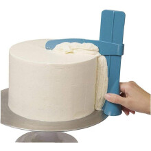 Cake Decorator's Delight, Food Grade Materials, Adjustable Cake Scraper for Smooth Icing, Professional Frosting Tools with Silicone Blades