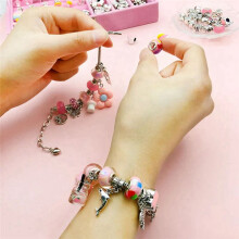 DIY Kralen Armband Set met Opbergdoos Meisjes Armband DIY Handgemaakte Sieraden Maken Kit Acryl Gat Kralen C
