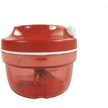 Hachoir manuel pour aliments au design écologique, base antidérapante pour un rangement compact et un nettoyage facile.