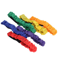 Banda de carreras de tres piernas con cierre de velcro para niños y adultos, ajuste regulable con superposición de tela polar suave, construcción