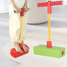 Spaßiger und sicherer roter Schaumstoff-Pogo-Stick mit Sound für aktive Kinder