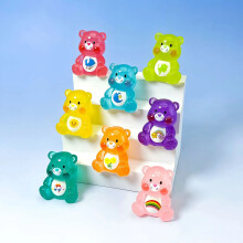8 Teile leuchtender Regenbogenbär DIY-Schmuck Harz Zeichentrick Kleine Ornamente Autoschlüsselanhänger bunte Anhänger Trendige Accessoires