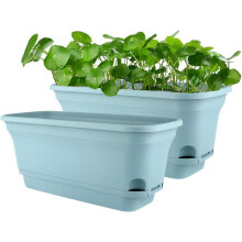 Floreira de janela com sistema de autoirrigação, design inovador que evita o excesso de água, acabamento fosco que confere um toque moderno, ideal
