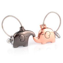 Conjunto de chaveiros duráveis para casais com elefantes se beijando, pingente de liga de zinco resistente à abrasão para presente romântico,