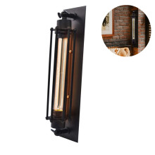 Luminaire industriel steampunk en métal de style antique, douille E27 antirouille, idéal pour bars, restaurants et cafés.