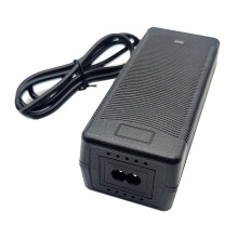 54.6V2A Litiumbatteriladdare Ebike  Batteriladdare för Elskoter Balansbil EU Kontakt M12