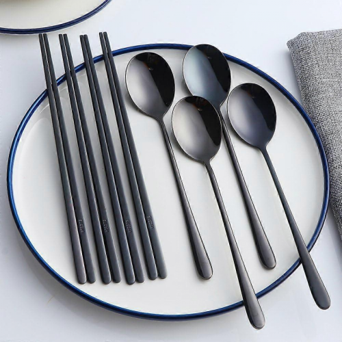 Set di 4 Bacchette Coreane in Acciaio Inossidabile Nero per 4 Persone 1