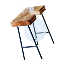 Glazen plantenbakvaas met houten dienbladstandaard voor-1