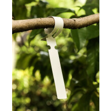 QWORK 300Pcs Plastic Tree Labels, Garden Plant Tags Hanging Tags Wrap Around (2x21cm White)